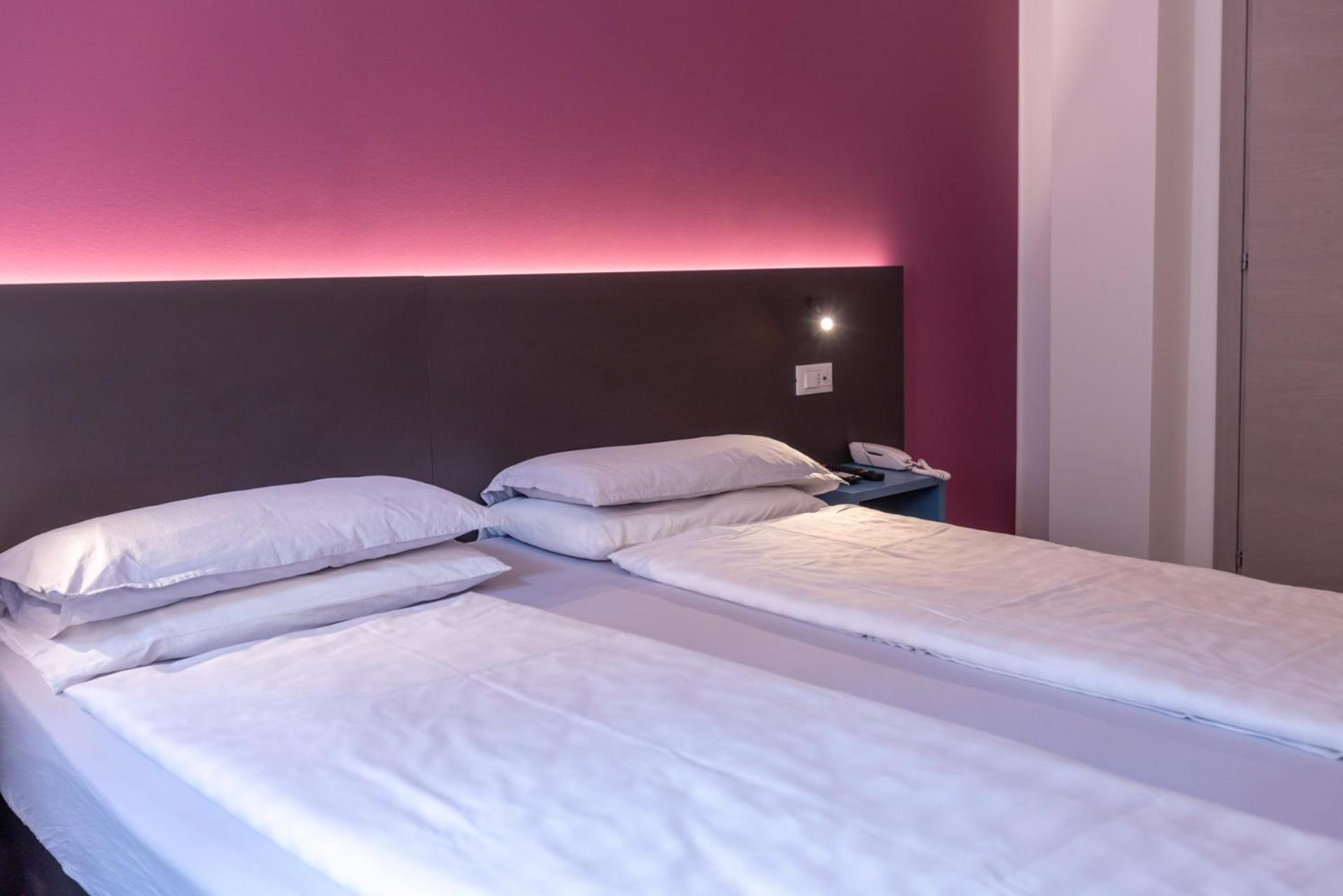 Residence Solei Classic & Plus Бренцоне сул Гарда Екстериор снимка